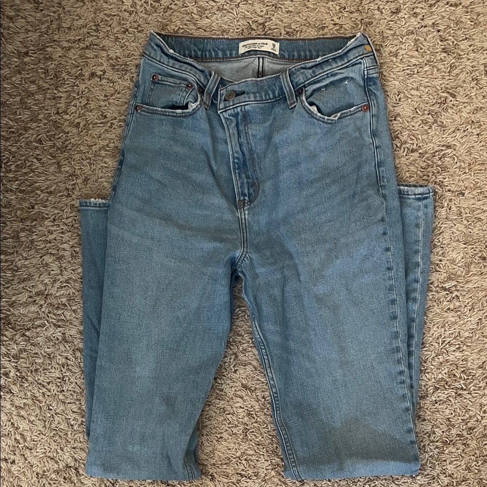 Abercrombie Women's Straight Leg Blue Jeans